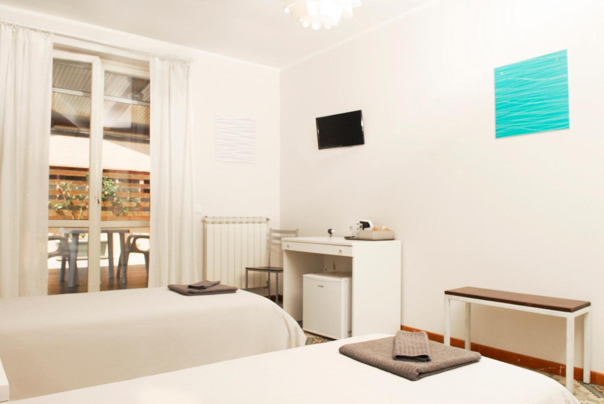 Vara Motel Self Check In Ceparana 外观 照片